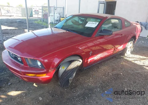 2008 Ford Mustang V6 Deluxe/V6 Premium из США, поврежденный, VIN 1ZVHT80N185124424